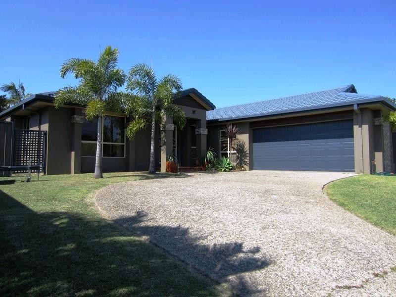 14 Peter Senior Ct, Parkwood QLD 4214