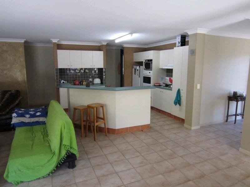 14 Peter Senior Ct, Parkwood QLD 4214