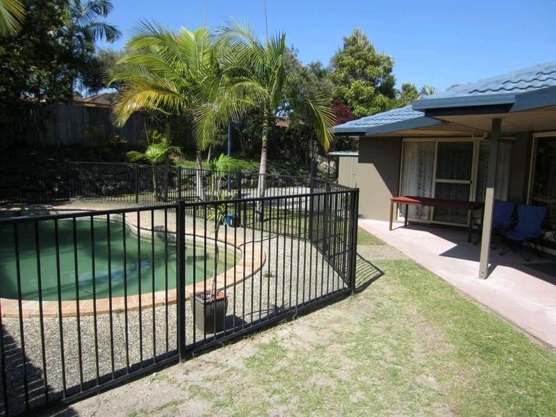 14 Peter Senior Ct, Parkwood QLD 4214