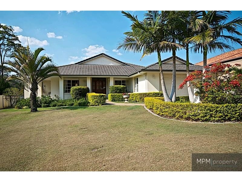 13 Midhurst Ct, Arundel QLD 4214