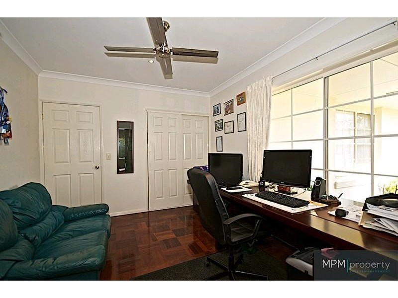 13 Midhurst Ct, Arundel QLD 4214