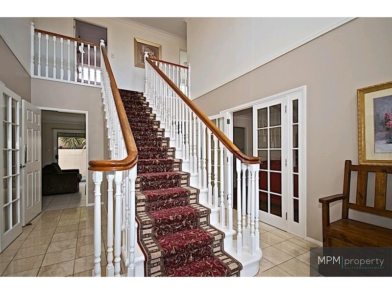 25 Arun Dr, Arundel QLD 4214