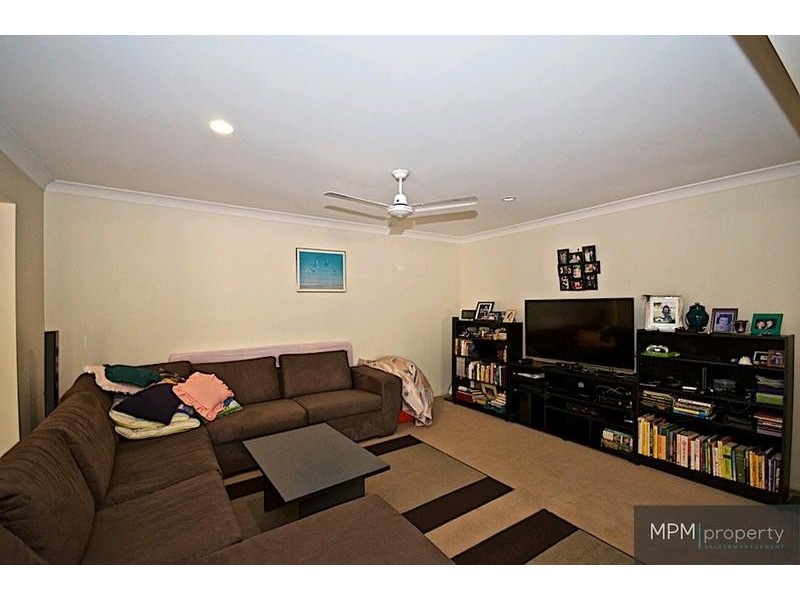 4 Aquarius Ct, Molendinar QLD 4214