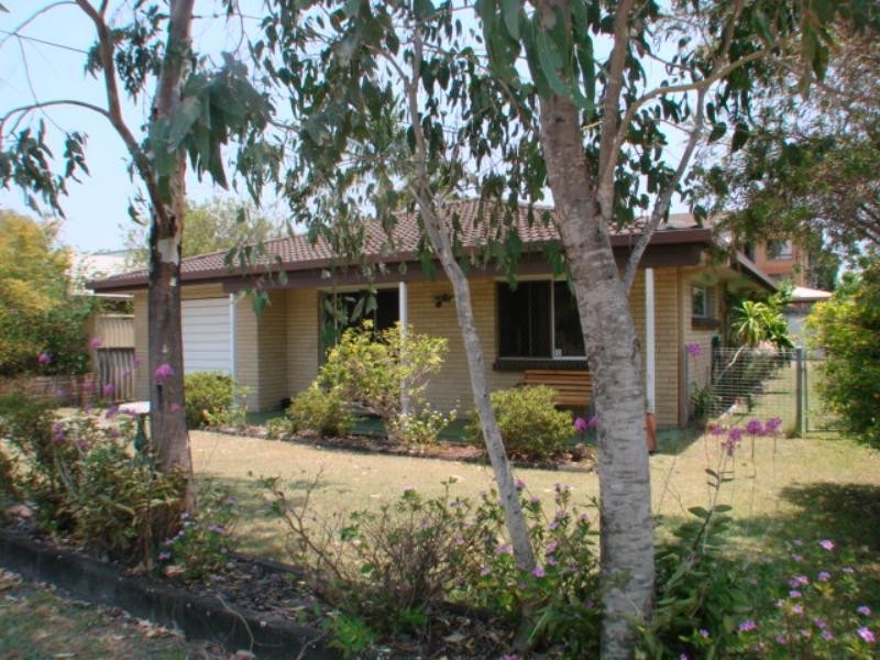 41 Milton  Ave, Paradise Point QLD 4216