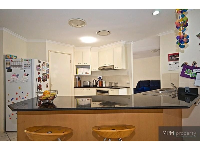3 Worthing Ct, Arundel QLD 4214