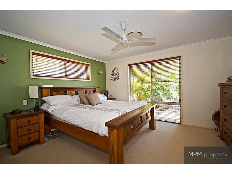 3 Worthing Ct, Arundel QLD 4214