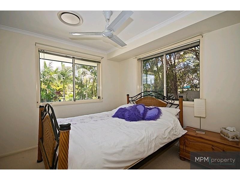 3 Worthing Ct, Arundel QLD 4214