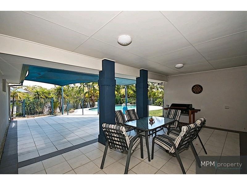 3 Worthing Ct, Arundel QLD 4214