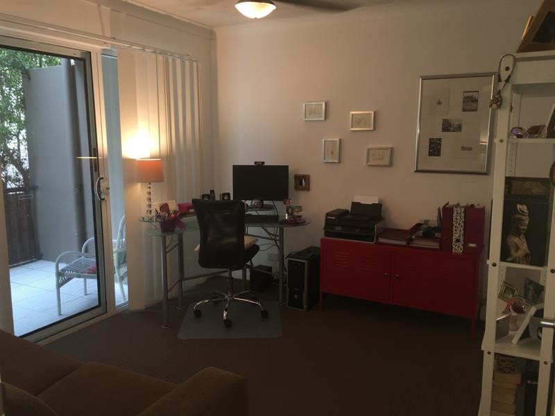 1/11 Clark St, Biggera Waters QLD 4216