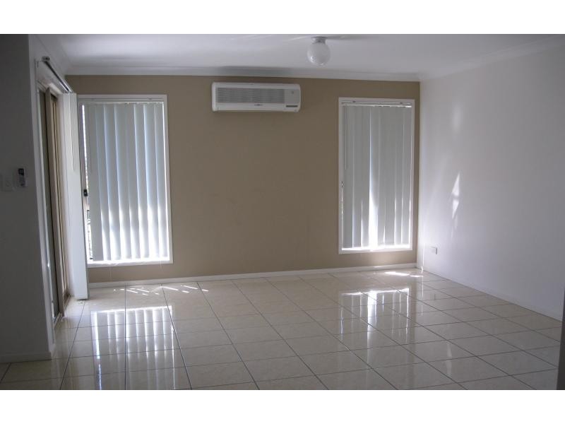 13 Tahlee Ct, Regents Park QLD 4118