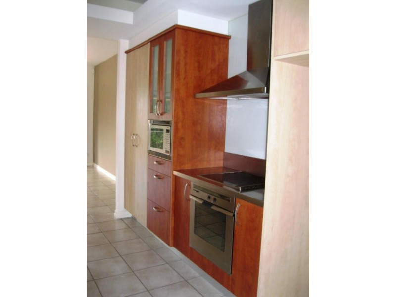 3245 Palladian Dr, Hope Island QLD 4212