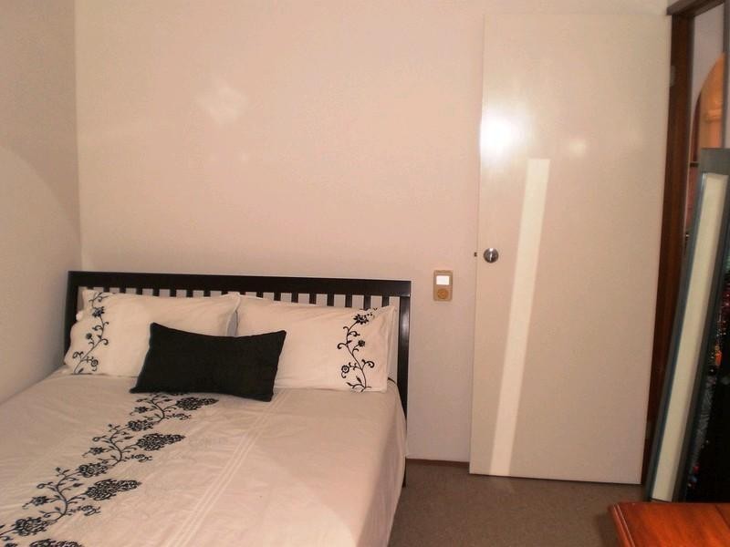 2/24 Senate St, Labrador QLD 4215