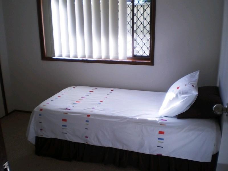 2/24 Senate St, Labrador QLD 4215