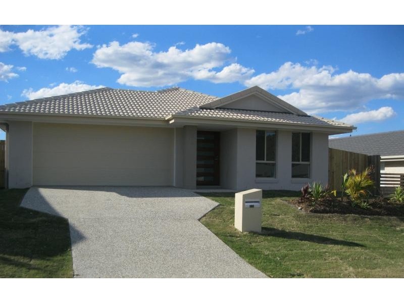 11 Oakvale Ave, Holmview QLD 4207