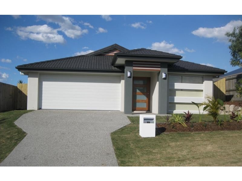 17 Saltram Ave, Holmview QLD 4207