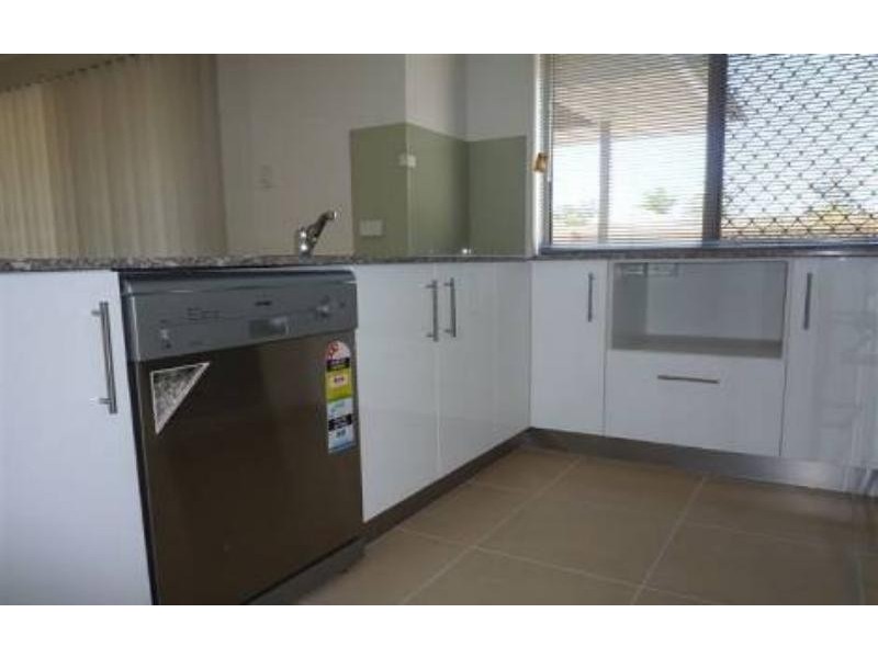 37 Jubilee St, Caboolture QLD 4510