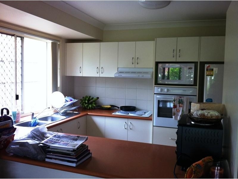 1/24 Jacqueline  Ave, Labrador QLD 4215