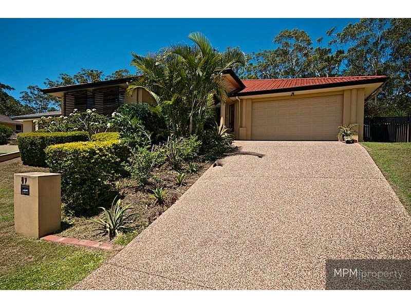 87 Arun Dr, Arundel QLD 4214