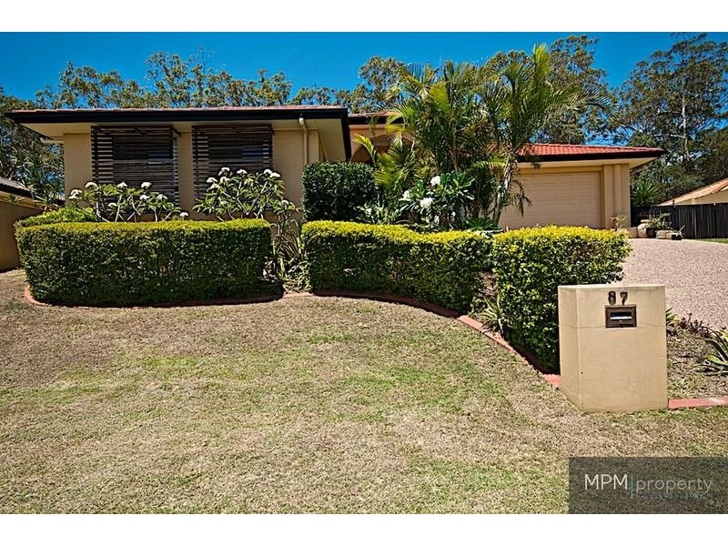 87 Arun Dr, Arundel QLD 4214