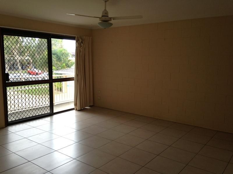 6/30 Falkinder  Ave, Paradise Point QLD 4216