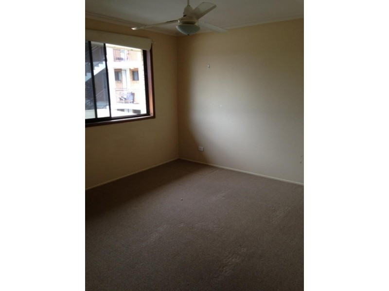 6/30 Falkinder  Ave, Paradise Point QLD 4216