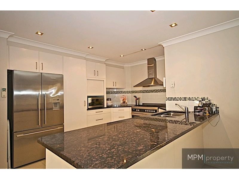 43 Inverness Way, Parkwood QLD 4214
