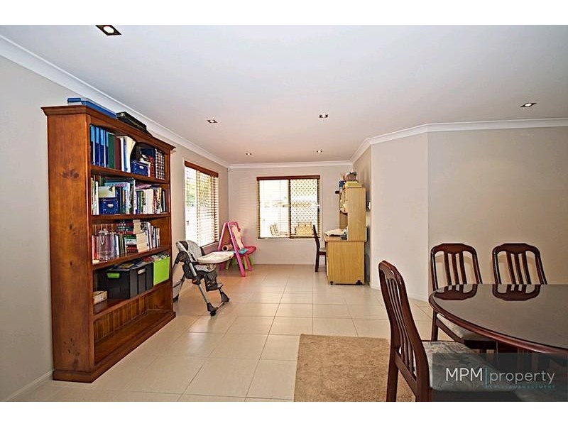43 Inverness Way, Parkwood QLD 4214