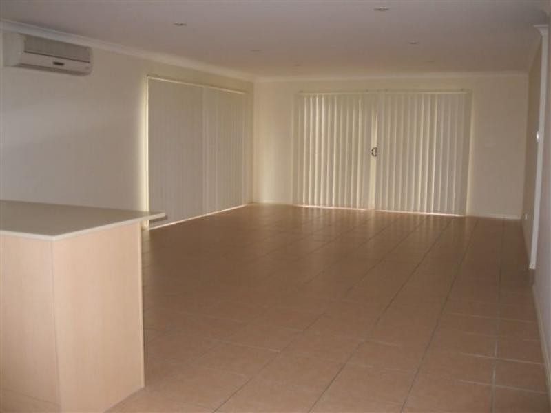 6 Santana Rd, Coomera QLD 4209