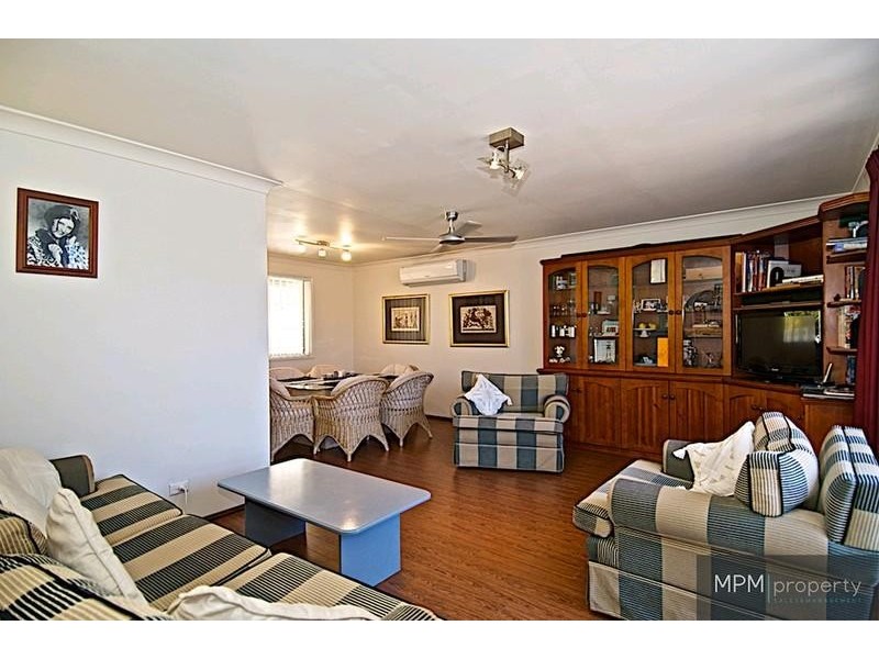 5 Carrumbella Dr, Arundel QLD 4214