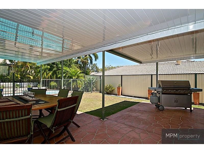 5 Carrumbella Dr, Arundel QLD 4214