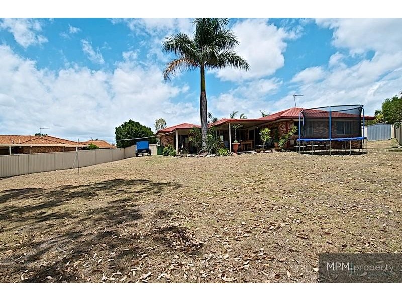 24 Marilyn Monroe Ct, Parkwood QLD 4214