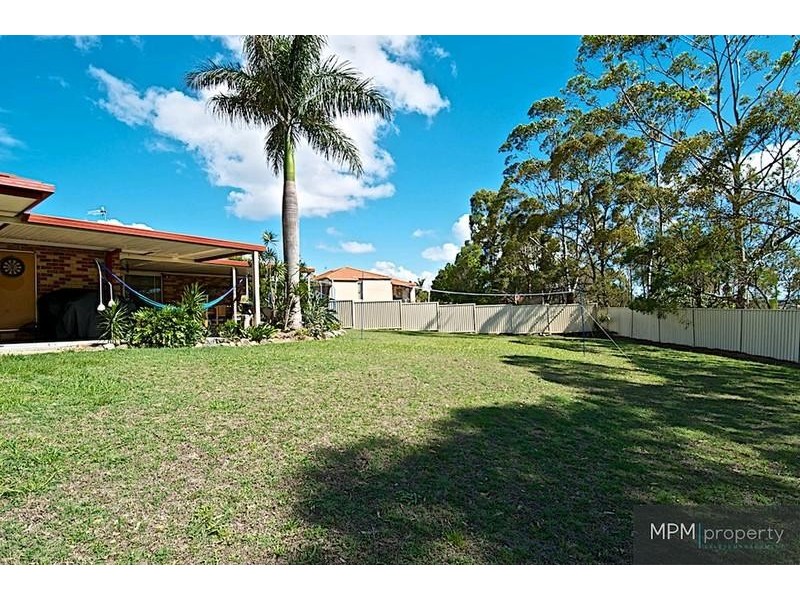 24 Marilyn Monroe Ct, Parkwood QLD 4214