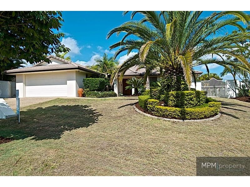 10 Kirdford Ct, Arundel QLD 4214