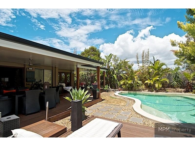 9 Highview Pl, Parkwood QLD 4214