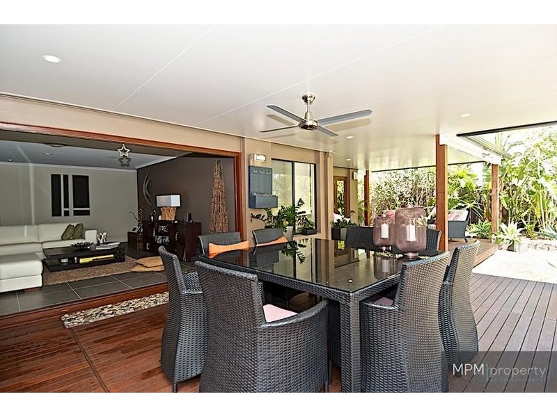 9 Highview Pl, Parkwood QLD 4214