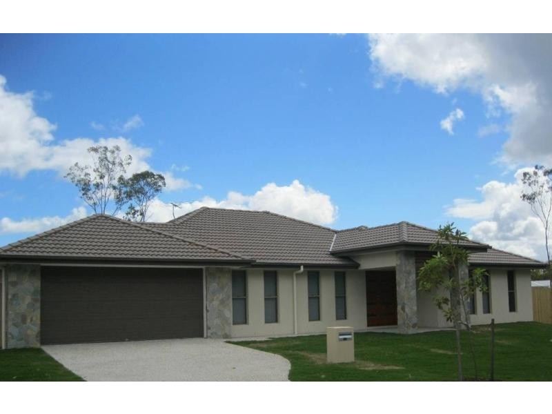 15 Frankland Ave, Waterford QLD 4133