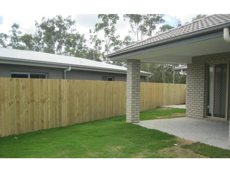15 Frankland Ave, Waterford QLD 4133