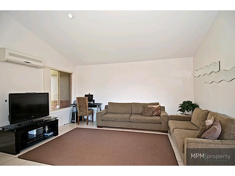19 Jamieson Dr, Parkwood QLD 4214
