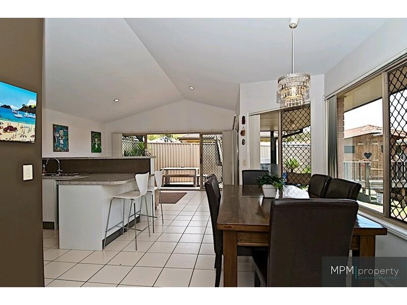 19 Jamieson Dr, Parkwood QLD 4214