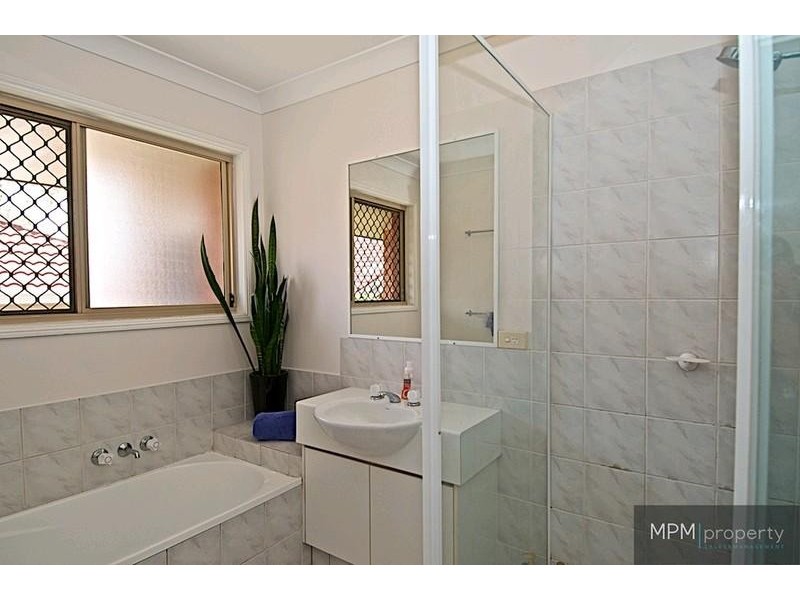 19 Jamieson Dr, Parkwood QLD 4214
