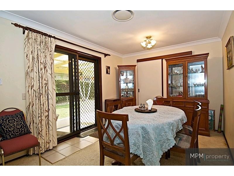5 Melbourne Rd, Arundel QLD 4214