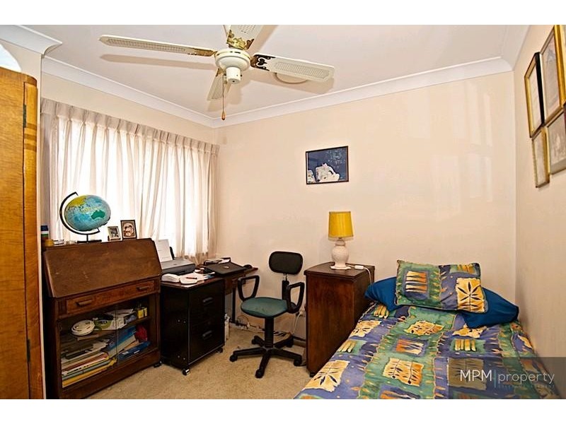 5 Melbourne Rd, Arundel QLD 4214