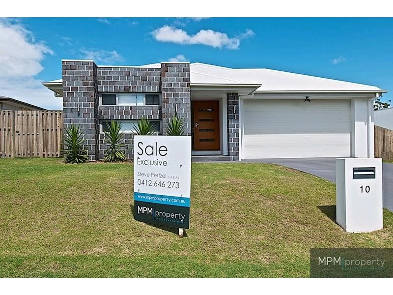10 Fletcher Cres, Pacific Pines QLD 4211