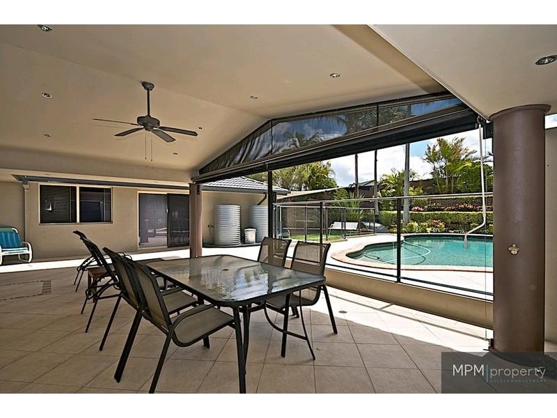 34 Ben Hogan Cres, Parkwood QLD 4214