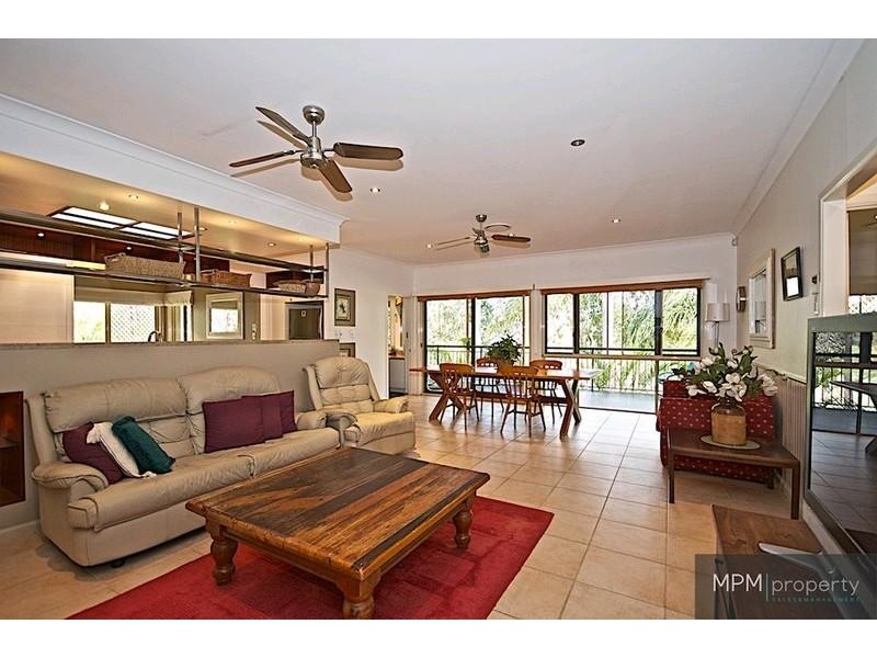 34 Ben Hogan Cres, Parkwood QLD 4214