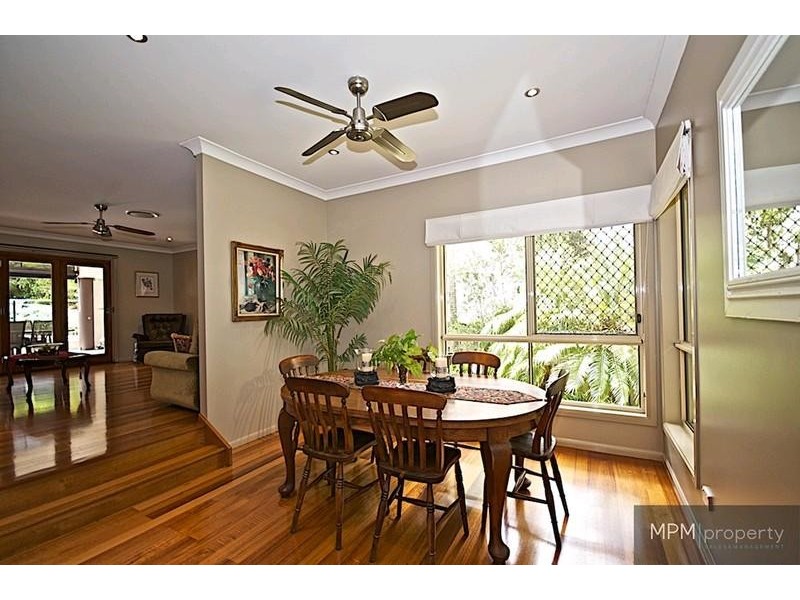 34 Ben Hogan Cres, Parkwood QLD 4214