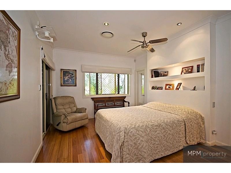 34 Ben Hogan Cres, Parkwood QLD 4214