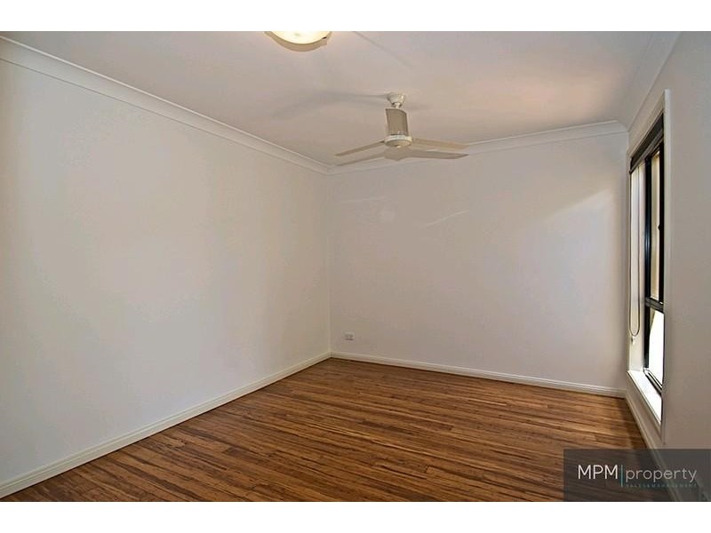10 Kettlewell Ch, Arundel QLD 4214