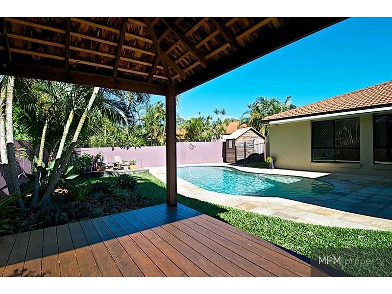 10 Kettlewell Ch, Arundel QLD 4214