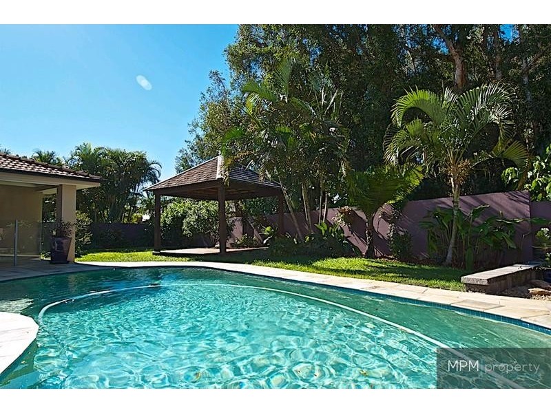 10 Kettlewell Ch, Arundel QLD 4214